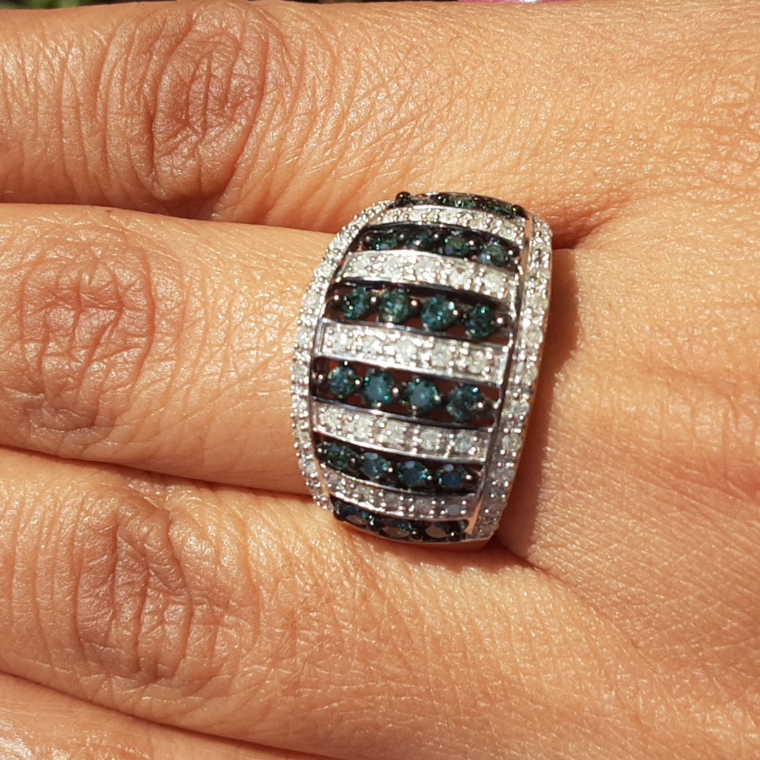 925 Genuine Blue And White Diamonds